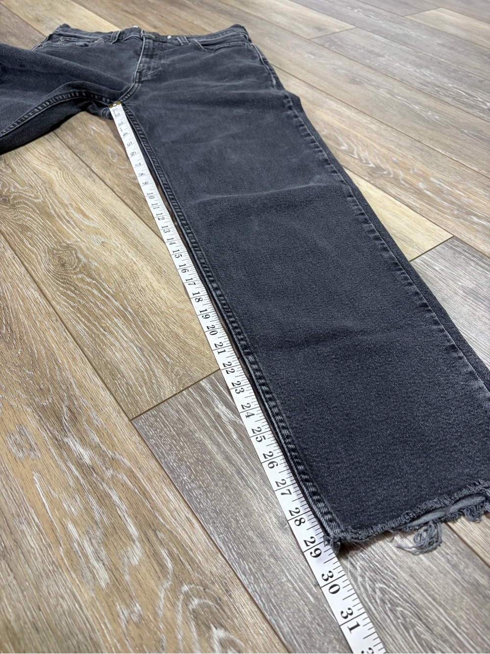 Hollister Black Straight-Leg Raw Hem Jeans - Picture 6 of 10